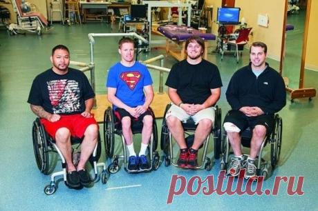 Новая надежда для инвалидов-спинальников
Электрическая стимуляция спинного мозга позволила четырем инвалидам-колясочникам самостоятельно совершать движения нижними конечностями. Исследователи рассчитывают, что новая методика позволит поставить многих спинальников на ноги.
Четыре молодых человека, страдающих параличом нижних конечностей, благодаря новой революционной технологии впервые сумели совершить движения с помощью мышц ног...