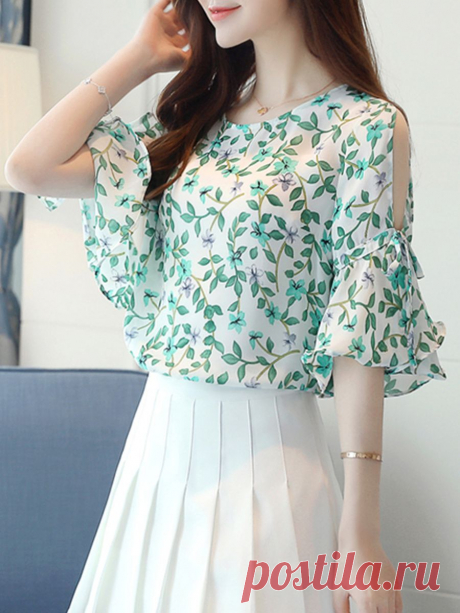 Buy Open Shoulder Printed Bell Sleeve Chiffon Blouse online with cheap prices and discover fashion Blouses at Fashionmia.com.