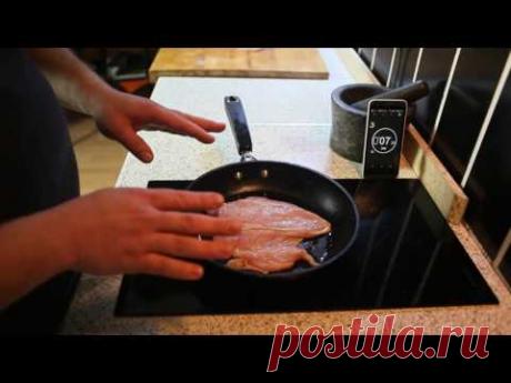 Охрененно сочная куриная грудка за 5 минут от Давай Пожрем. (перезалил без музыки)