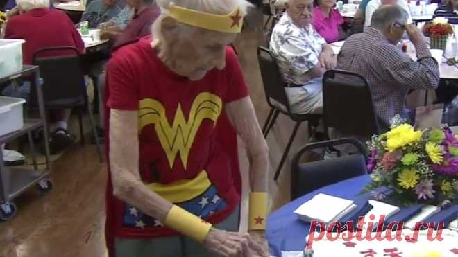 103-year-old celebrates her birthday by dressing up as Wonder Woman