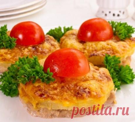 Мясо с ананасами, запеченное в духовке