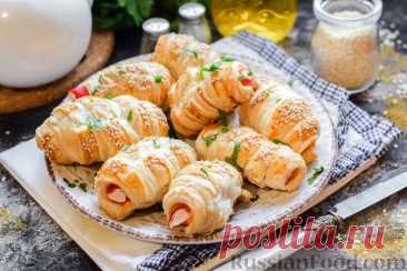 Рецепт: Слоёные трубочки с крабовыми палочками и сыром на RussianFood.com