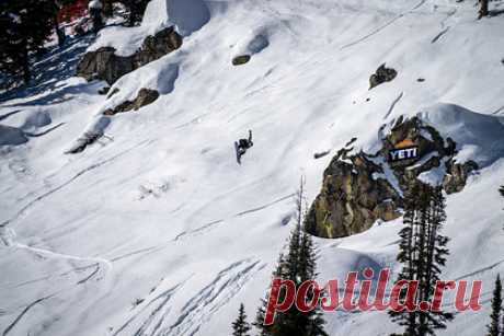 В Freeride World Qualifier на Эльбрусе приняли участие более 80 человек. На Эльбрусе прошли этапы соревнований по фрирайду на горных лыжах и сноубордах мировой серии Freeride World Qualifier. Участниками стали свыше 80 спортсменов. Как рассказали в пресс-службе АО «Кавказ.РФ», этапы сложности 2* и 3* являются частью квалификационной системы чемпионата мира.