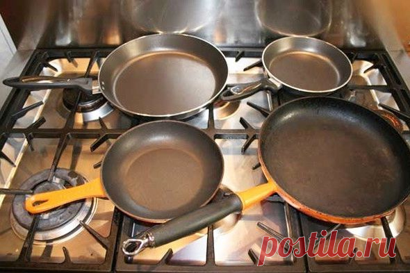 Легкий способ очистить сковородки и кастрюли |