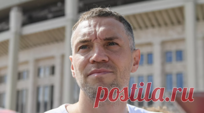 Ульянов заявил, что Дзюба может сыграть в матче РПЛ с «Сочи». Спортивный директор столичного «Локомотива» Дмитрий Ульянов не исключил, что нападающий Артём Дзюба успеет восстановиться к матчу шестого тура чемпионата России по футболу с «Сочи». Читать далее