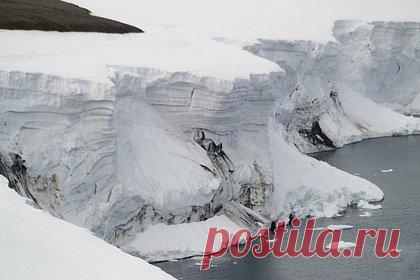 В России прокомментировали притязания США на континентальный шельф в Арктике. Россия принимает все необходимые меры для соблюдения наших национальных интересов в Арктике, заявил глава международного комитета Совфеда Григорий Карасин. По его словам, заявления Госдепа «ровным счетом ничего не стоят, потому что в этом агрессивная сущность США, которая проявляется уже более 200 лет».