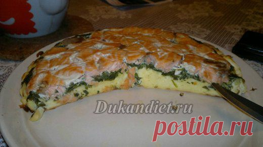Пирог с сёмгой и шпинатом | Диета Дюкана

Для сковороды диаметром 25-26см.

Для начинки: 1 крупный стейк сёмги/форели; 1 пучок шпината; немного зелёного лука.

Для теста: 2 яйца, 2 пачки обезжиренного творога "благода", 1 обезжир. творожок или йогурт консистенции сметаны, 2 ст. ложки кукурузного крахмала.