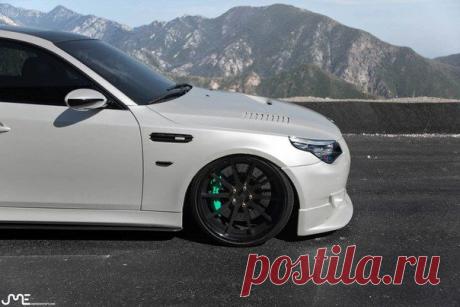 BMW M5 в обвесе EGTS60 от ателье Enlaes / Только машины