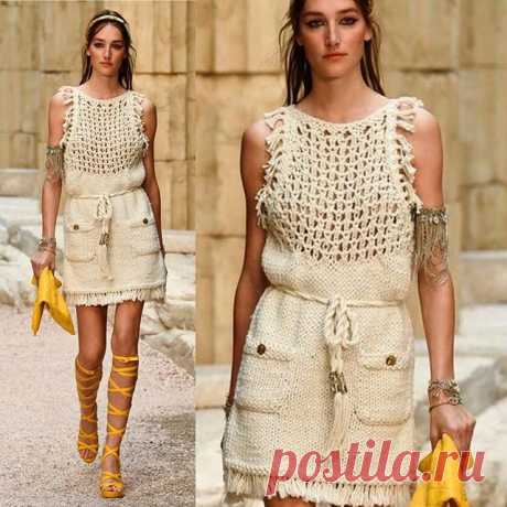 Chanel Resort 2018 #knit #knitting #knitted #knitwear #knitstagram #knitstyle #knittinginspiration #instaknit #inspoknit #inspiration #vogue #runway #modaoperandi #mezgimas #весна #вязание #вязаноеплатье #вязаныйстиль #вязанаямода #модноевязание #стильноевязание #вяжутнетолькобабушкиноимамочки #вяжутнетолькобабушки
