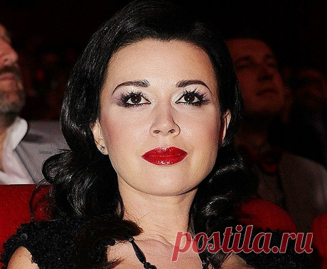 Анастасия Заворотнюк просила помощи у Иосифа Кобзона!
Нелли Кобзон в шоке от известия о раке у актрисы.