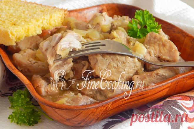 Тушеная свинина в мультиварке - рецепт с фото