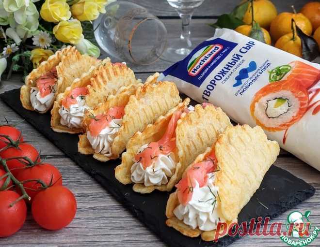 Вафельно-сырные трубочки с форелью.