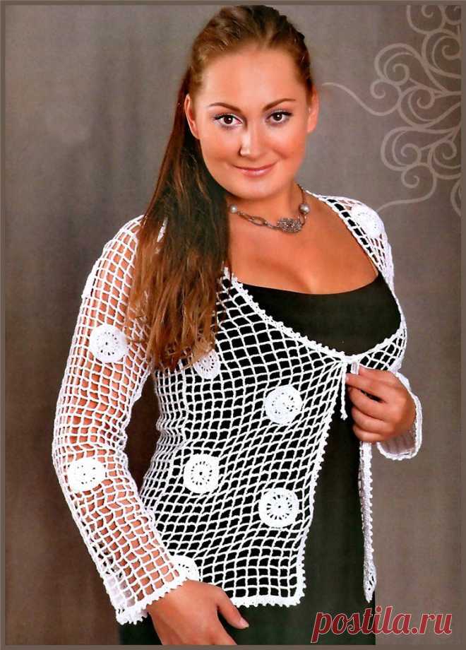 Белый жакет-сетка с кружочками