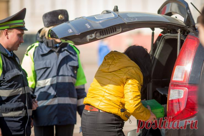 Как правильно отказаться от предложения сотрудника ГИБДД осмотреть машину
