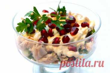 Салат из ананаса с гранатом и курицей Ингредиенты:Куриное филе – 400 гр&nbsp;Ананасы консервированные – 1 банкаГранатМайонез – 100 грСоль – по вкусуЛавровый лист – 1 листикПриготовление:&nbsp;Куриное филе промыть, отварить в подсоленной воде до готовности. За 15 минут до конца добавить лавровый лист.Остывшее филе нарезать...