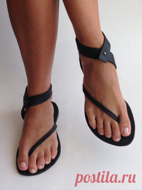 KellyGeneSandals is 100 percent handmade with от KellyGeneSandals