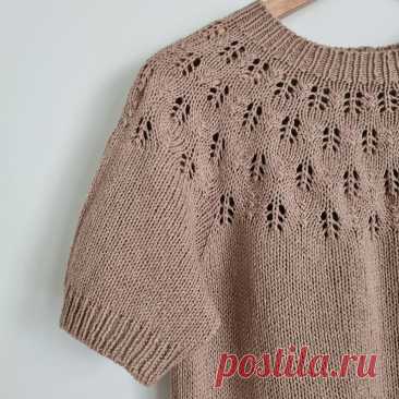 Топ с круглой ажурной кокеткой вязаный спицами сверху Snowbell