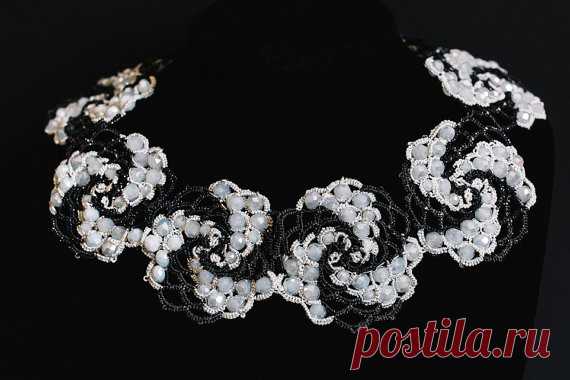Collar by DiLuxuryLace on Etsy