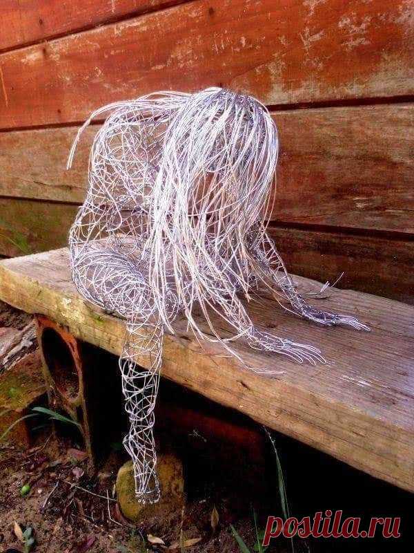 Уставшая душа... работа из проволоки...красиво!