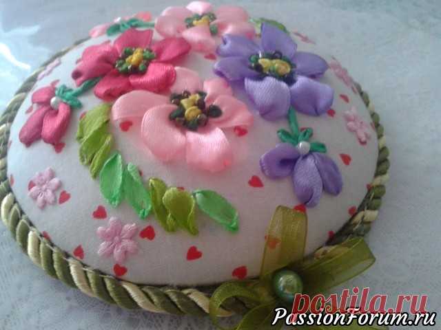 Родилась еще одна игольница )))
