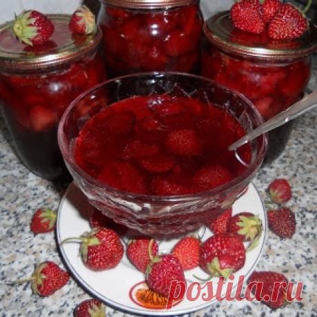 Заготовка на зиму: клубничное варенье без варки. Рецепт проще некуда! - МирТесен