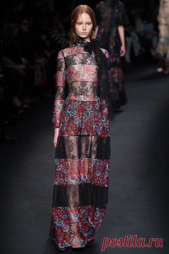 Valentino осень-зима 2015-2016