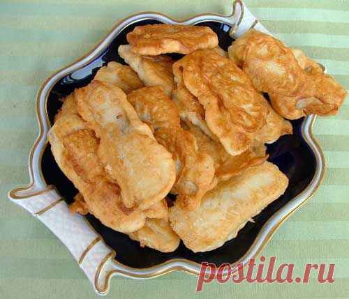 Для приготовления блюда Рыба в тесте необходимы следующие ингредиенты: филе рыбы 500 гр (я люблю форель, но можно взять семгу или лосось), один стакан муки, одно яйцо, половина лимона, полстакана светлого пива, полстакана растительного масла, соль на пробу.