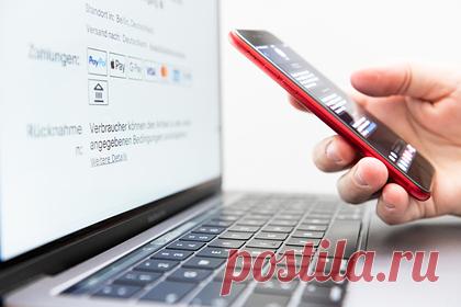 Специалист рассказал об источниках данных россиян для мошенников. Директор департамента информационной безопасности МКБ Вячеслав Касимов рассказал об источниках, из которых мошенники берут данные россиян. Каналом для получения данных граждан могут стать некрупные интернет-магазины, которые не уделяют большого внимания кибербезопасности.