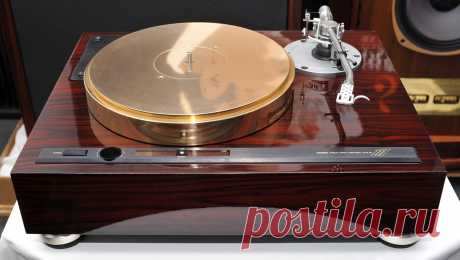 Micro Seiki BL 111 turntable with a SAEC WE-308 tonearm