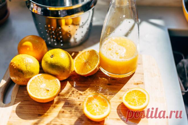 Рецепты звезд: Лариса Гузеева готовит молочную лапшу из нашего детства