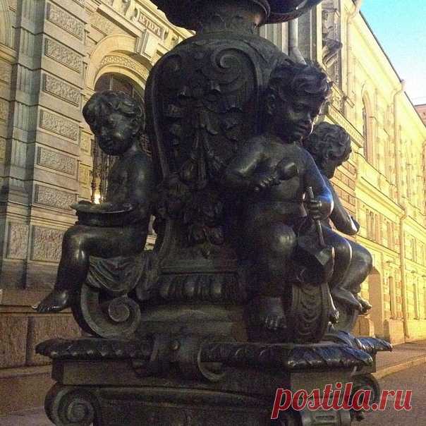 БЕЛЫЕ НОЧИ ))