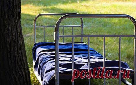 Стоит ли загонять себя в прокрустово ложе отношений?