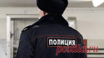 В России вступили в силу изменения для формы сотрудников МВД. В России с 10 июня вступили в силу изменения в постановление о форменной одежде и знаках различия сотрудников органов внутренних дел, сообщает «Парламентская газета». Читать далее