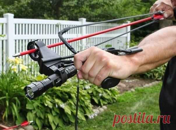 Тактическая рогатка с фонарем.В детств / Интересное в IT