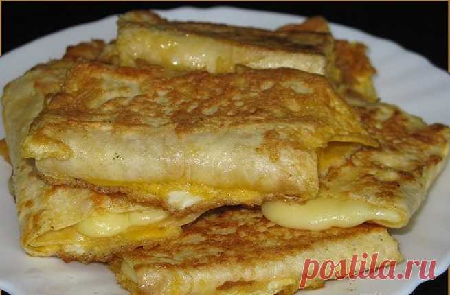Завтрак на скорую руку из 3-х ингредиентов всего за 10 минут 


Очень вкусно!









Ингредиенты:
Армянский лавашСырЯйцо
Приготовление:
На лаваш порезанный на поперечные полоски, кладем сыр нарезанный ломтиками не шире ленточек лаваша. Взбиваем яйца вилкой, с…
