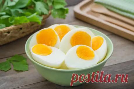 Полезно знать Чтобы вокруг желтка сваренного вкрутую яйца не образовались темные полосы - Будет вкусно - Социальная сеть "МТ.RU"