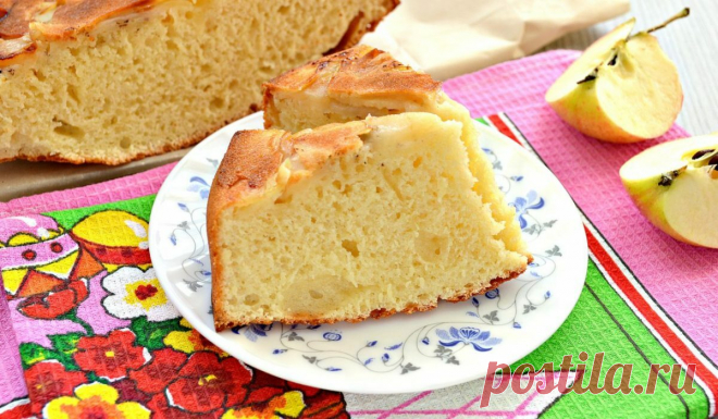Нежное тесто на кефире и кусочки сочных яблок: изумительная на вкус шарлотка | Noteru.com