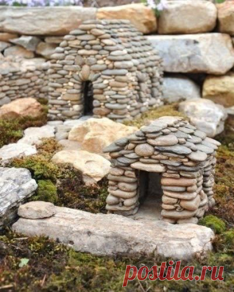 Домики для гномиков в саду