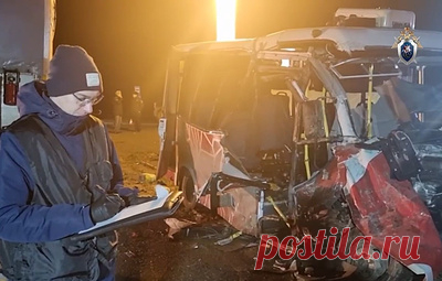 Автобус столкнулся с грузовиком. В ДТП в Пермском крае погибли семь человек