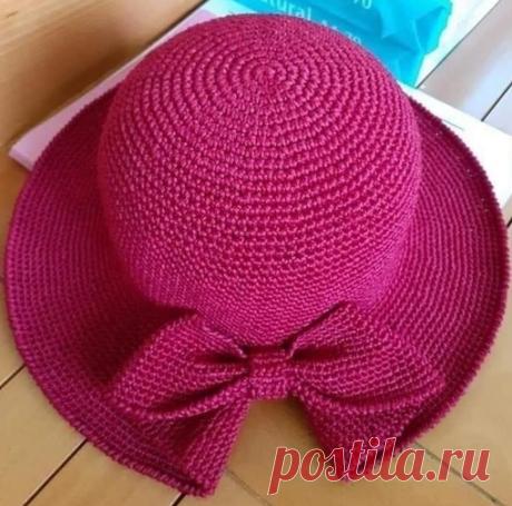 Шляпка крючком

Источник: https://www.pinterest.ru