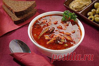 Солянка мясная в мультиварке