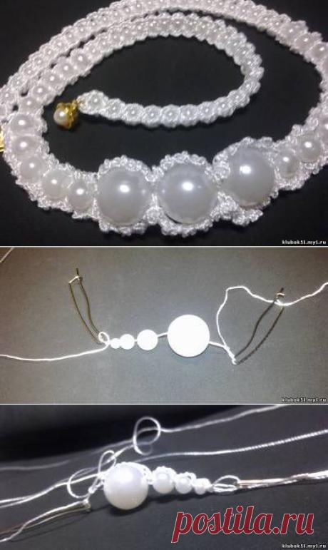 Необыкновенно красивое вязаное колье