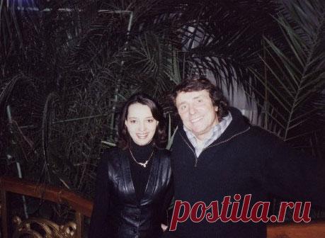 Песни французского композитора Бернара Пьяла в исполнении Кристины Вихровой. Аранжировка Владимира Сидорова. 2004. 
1. Un Petit Air (0:07). Стихи и музыка Бернара Пьяла. 
2. Peur De La Solitude (2:57). Музыка Бернара Пьяла. Стихи Сильвии Де Винтер. 
3. L'epuisette (6:52). Музыка Бернара Пьяла. Стихи Жана-Мишеля Бартники 
4. Qua-qua (10:54). Стихи и музыка Бернара Пьяла. Русский текст Кристины Вихровой.