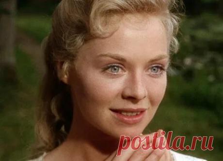 Сюзанна Йорк, 9 января, 1939
 • 15 января 2011