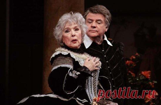 «Орнифль обращает любую поэтическую тему — от истории любви до истории Спасителя — в ладно скроенные куплеты, Ширвиндт — любого персонажа в Орнифля»
Завершите этот день легкой комедией с Александром Ширвиндтом и Верой Васильевой: culture.ru/movies/1603/-ornifl
#СпектакльКультураРФ #КультураРФ
Фото: tvoysaratov. ru