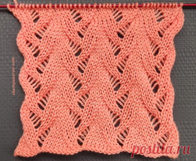 Число петель кратно 10 + 2 кром. п.

Набрать 22 п. (10 + 10 + 2 кром. п.) и вязать согласно схеме, на которой приведены лицевые и изнаночные ряды.

Лицевые ряды читать справа налево, изнаночные ряды - слева направо.

Раппорт узора = 10 п. в ширину.

1-й ряд (лиц.): кром. п., * 3 лиц. п., накид, 1 лиц. п., 2 п. вместе лиц. протяжкой (= снять 1 п. как лиц., 1 лиц. и протянуть ее через снятую петлю), 4 лиц. п., повторять от *, кром. п.

2-й ряд (изн.): кром. п., * 3 изн. п., ...