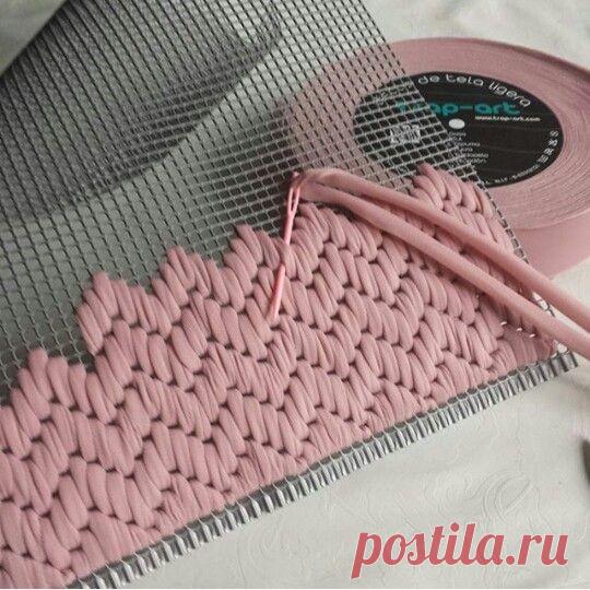 Идеи для Вашего творчества  
Вязание по сетке...

#идеи #вдохновение #техника_вязания