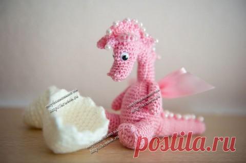 Дракоша с бантиком - вязание крючком на kru4ok.ru