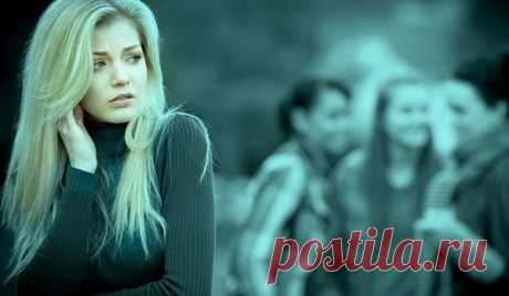 Охранительный заговор защитит от сплетен.... 
Сплетни и слухи способны сделать жизнь человека невыносимой. Защититься от злословия и прекратить разговоры о себе можно с помощью магии. Существуют специальные обряды, которые отличаются простотой п…