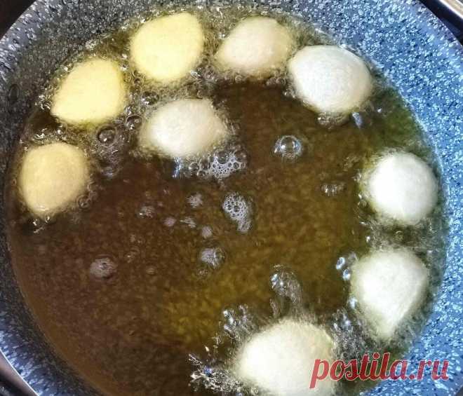 Я просто смешиваю муку с водой и готовлю вкусный десерт. Делюсь простым и бюджетным рецептом сладостей к чаю | Алина Калинина Простые рецепты | Яндекс Дзен